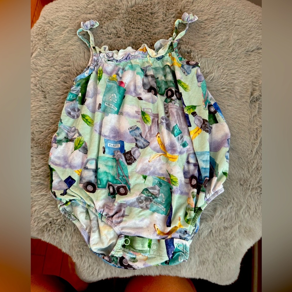 Stinky baby posh romper 🗑️ 🍌